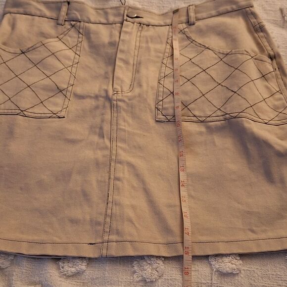 NWT Sz 12 Missguided beige denim skirt, contrast stitch - Picture 7 of 12